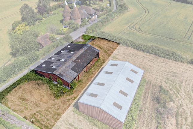 Postern Lane, Tonbridge, Kent 4 bed barn conversion for sale