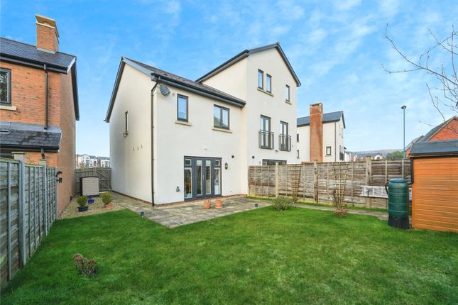3 bedroom semi-detached house for sale