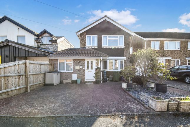 3 bed detached house
