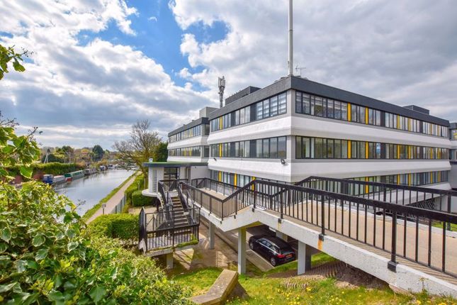 Bridgewater House, Park Road, Altrincham 2 bed apartment for sale