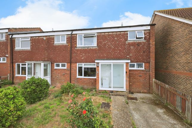 4 bedroom end of terrace house for sale