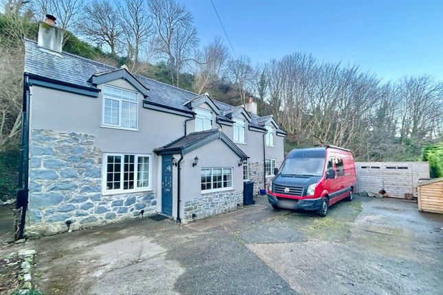 4 bed detached house