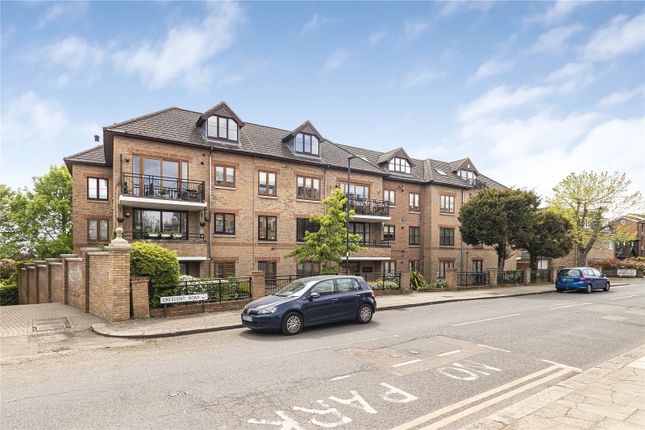 Crescent Road, Enfield, EN2 3 bed penthouse for sale