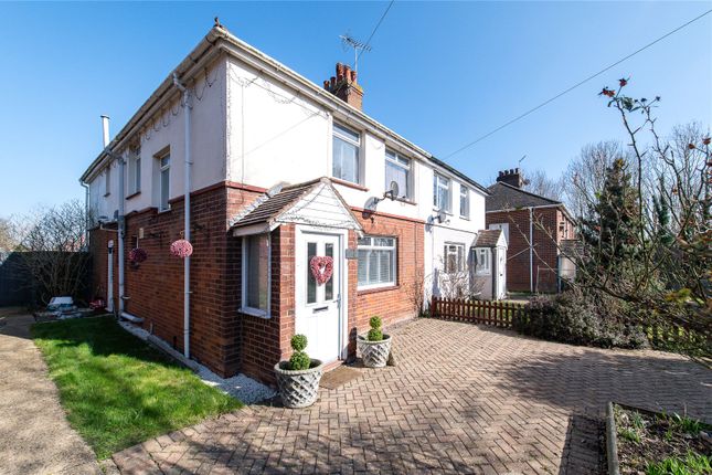 Keycol Hill, Bobbing, Sittingbourne... 3 bed semi