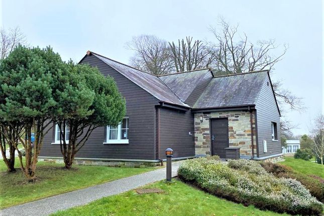 2 bedroom lodge for sale