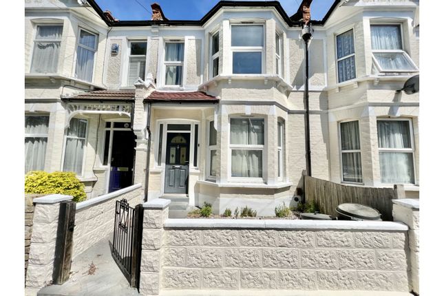 4 bedroom terraced house for sale