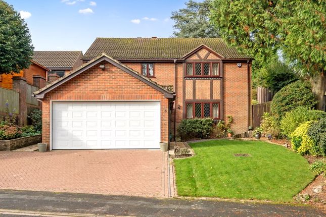 4 bed detached house