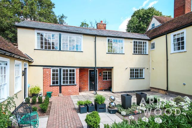 Sir Isaacs Walk, Colchester, Essex, CO1 2 bed semi