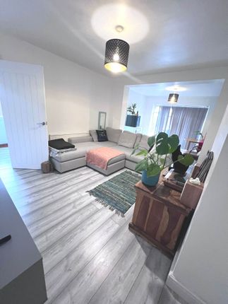 Baylis Road, Slough SL1 1 bed flat for sale