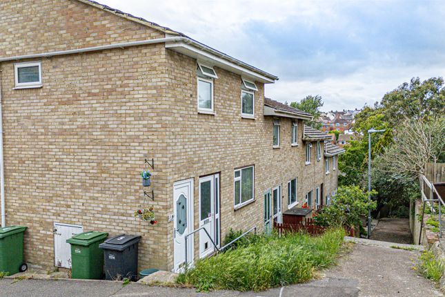Hawthorn Road, Hastings 1 bed flat for sale