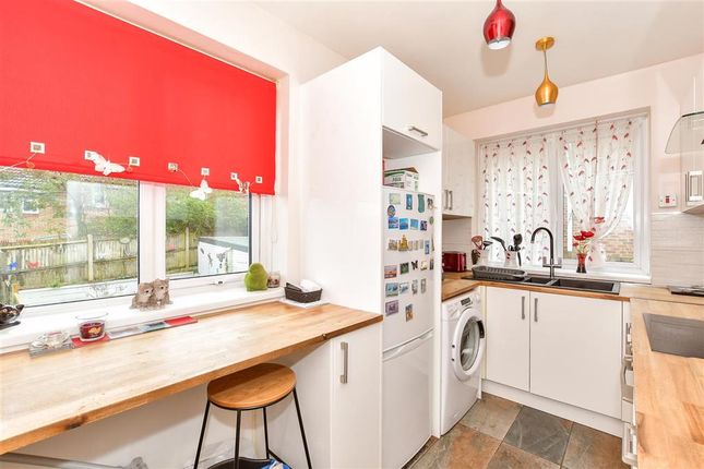 Quarry Hill Road, Tonbridge, Kent 2 bed maisonette for sale