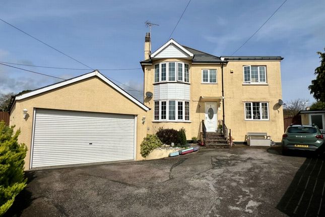 5 bed detached house