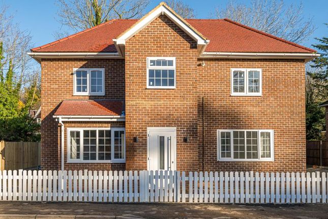 Wooburn Green,  Buckinghamshire,  HP10 5 bed detached house for sale