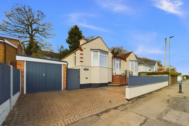 Nottingham Road, Burton Joyce... 3 bed detached bungalow for sale
