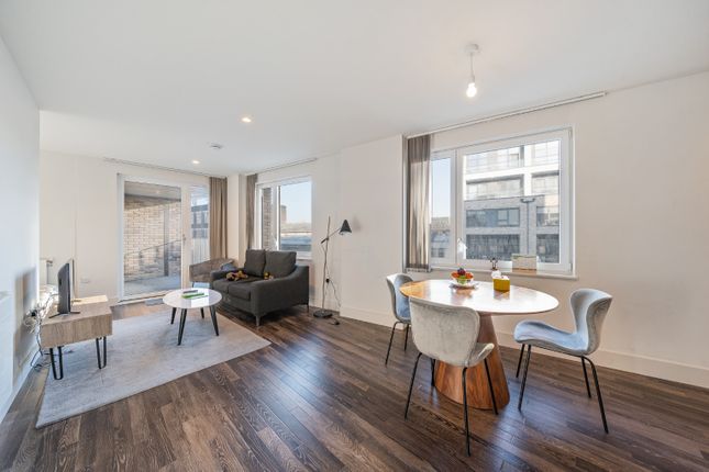 Moulding Lane, London, SE14 1 bed apartment for sale