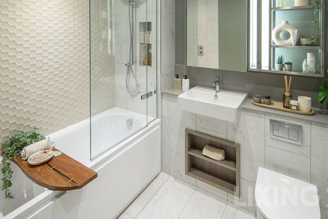 Kidbrooke Village, Kidbrooke, SE3 9YY 2 bed apartment for sale