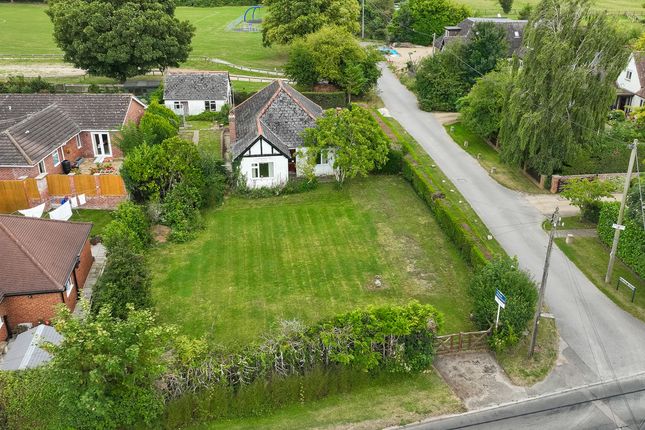 New Road, East Hagbourne, OX11 3 bed detached bungalow for sale