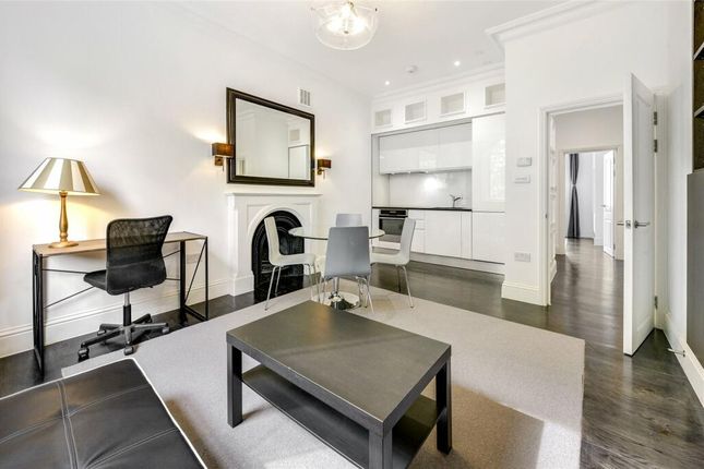St.George's Square, London SW1V 2 bed property for sale