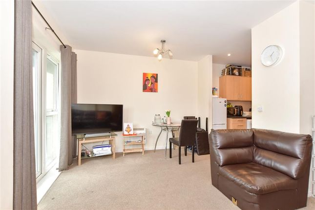 2 bed flat