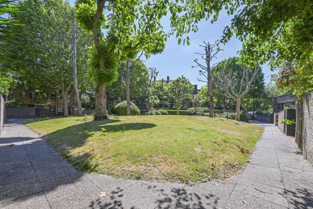 Cloysters Green, St Katharine Docks... 3 bed terraced house for sale