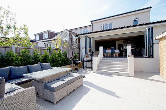 4 bed semi-detached house