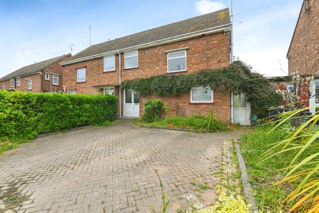 3 bed semi-detached house