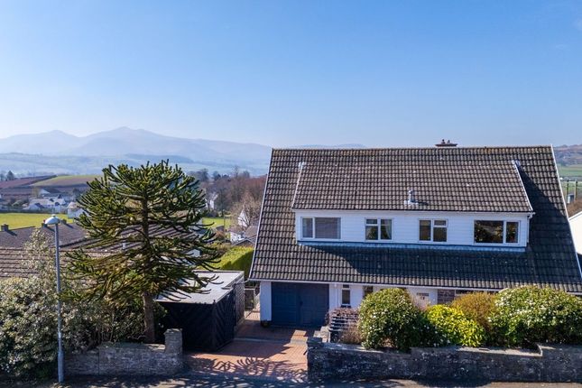 Park View, Llanddew, Brecon, LD3 3 bed detached house for sale