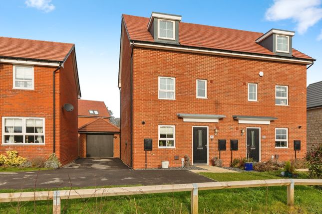4 bedroom semi-detached house for sale