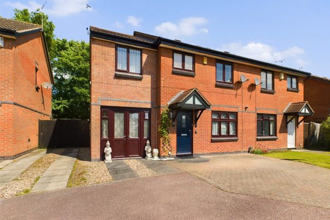 Crawford Close, Nottingham... 4 bed semi