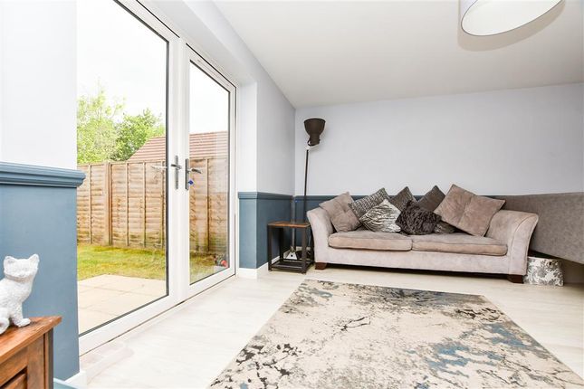 Hewitts Road, Cranleigh, Surrey 3 bed townhouse for sale