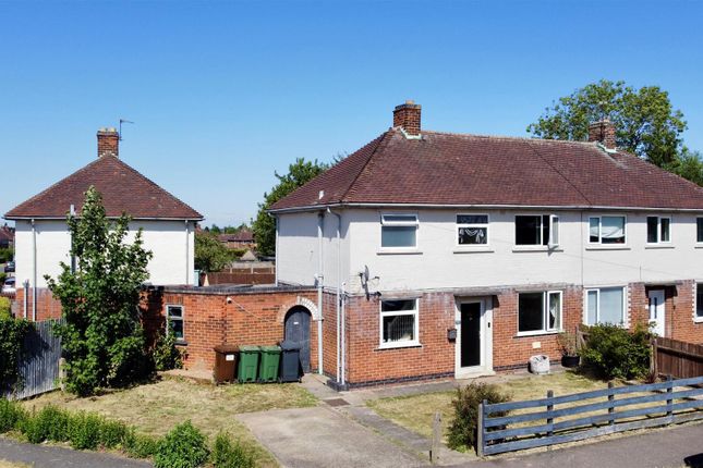 3 bed semi-detached house