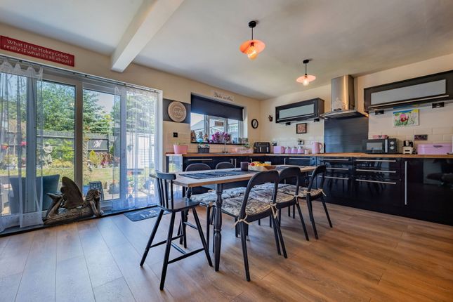 Ravensmead Road, Bromley BR2 3 bed terraced house for sale