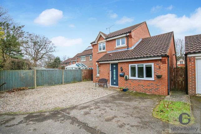 4 bed detached house