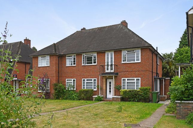 Peaches Close, Cheam, SM2 2 bed maisonette for sale