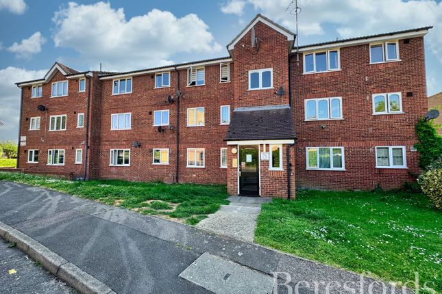 Naunton Way, Hornchurch, RM12 1 bed apartment for sale