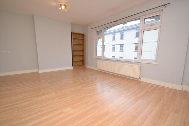 2 bed flat