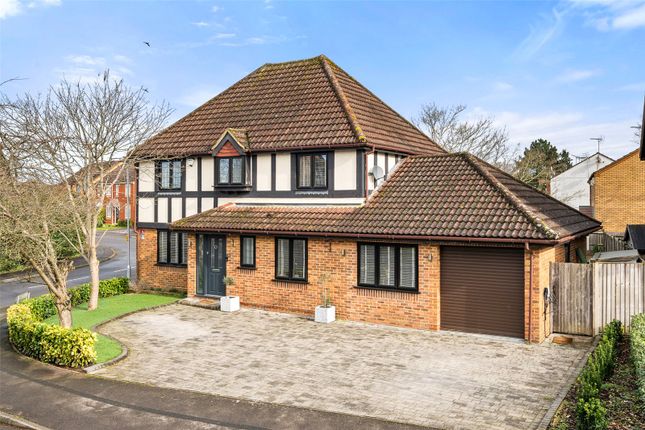Munnings Drive, Sandhurst GU47 4 bed detached house for sale