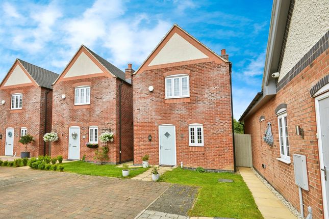 3 bed detached house