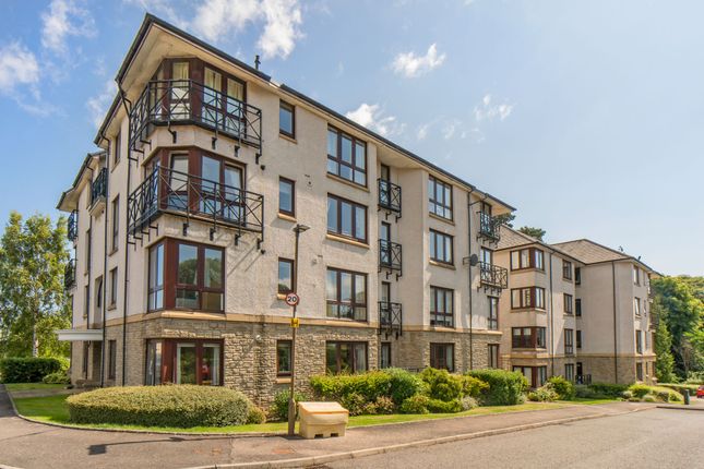 2 bedroom ground floor flat for sale