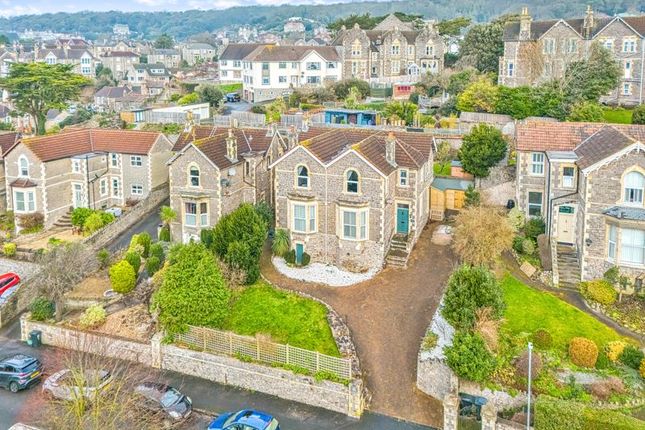 3 bedroom flat for sale