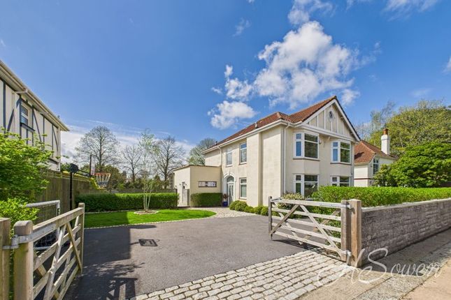 4 bed detached house