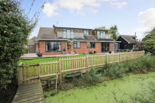 The Street, Stourmouth, CT3 4 bed chalet for sale