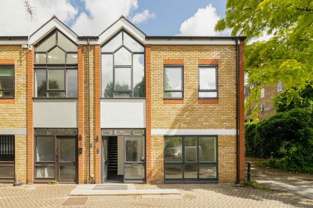 Torriano Mews, London NW5 2 bed flat for sale
