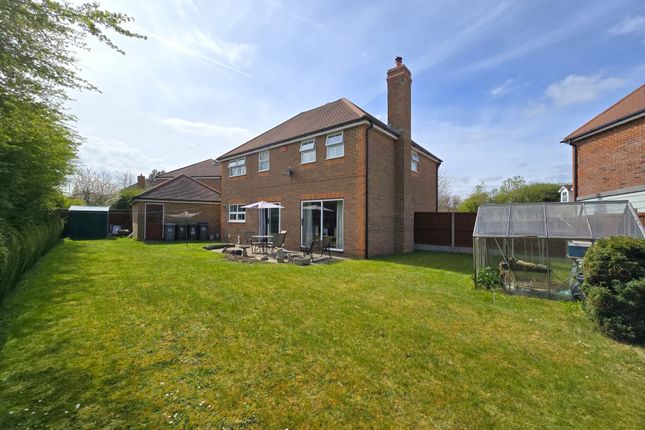 4 bedroom detached house for sale