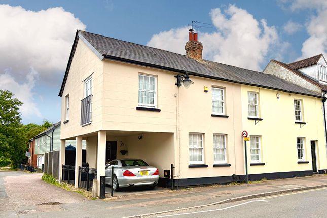 4 bedroom end of terrace house for sale