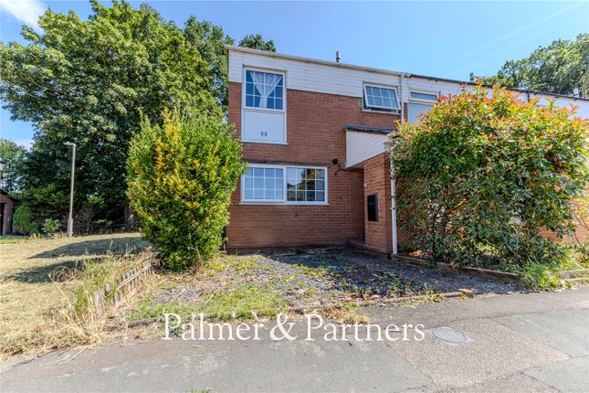 3 bed end terrace house