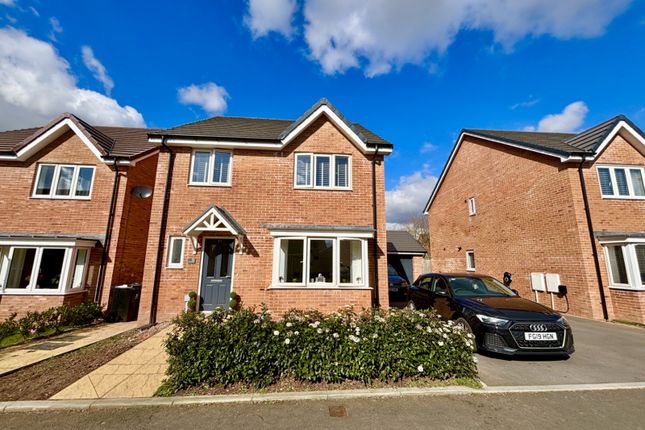 Snowdrop Crescent, Lydney, GL15 5RD 4 bed detached house for sale