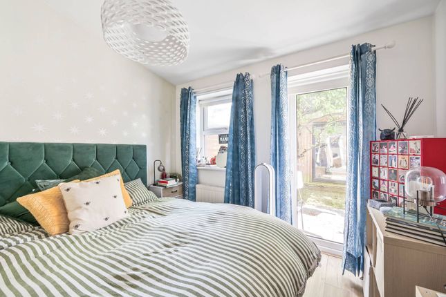 Sumatra Road, West Hampstead, London... 2 bed flat for sale