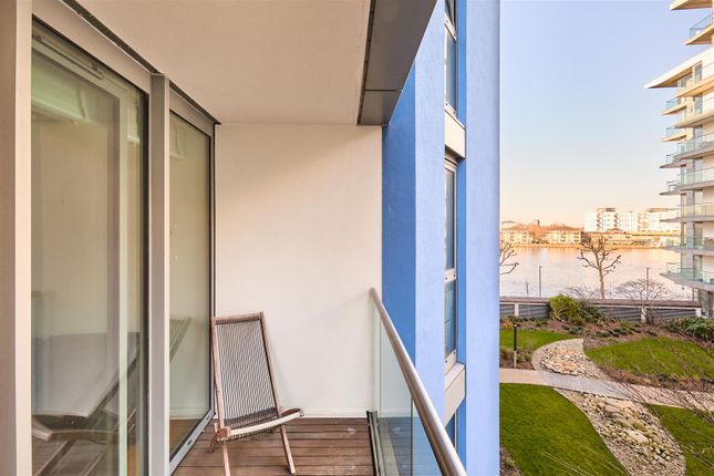 Riverside Quarter, Wandsworth, SW18 1 bed apartment for sale