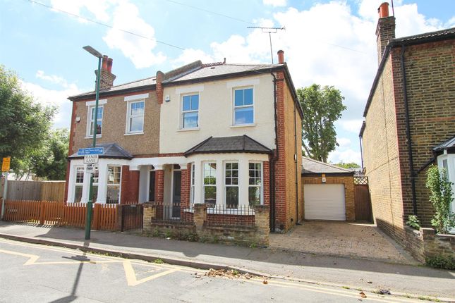 3 bedroom semi-detached house for sale